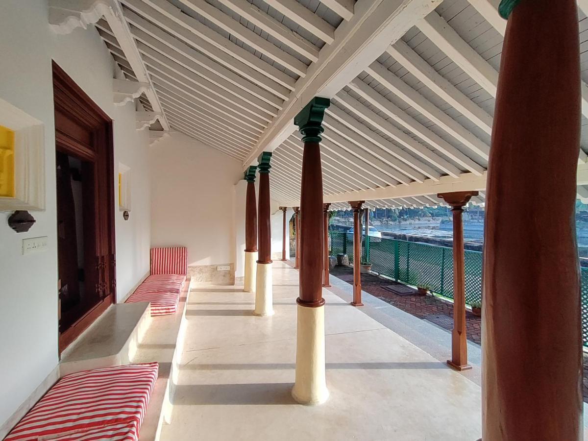 Mangala Heritage By Luxunlock Private Villas Tirukkannapuram 外观 照片