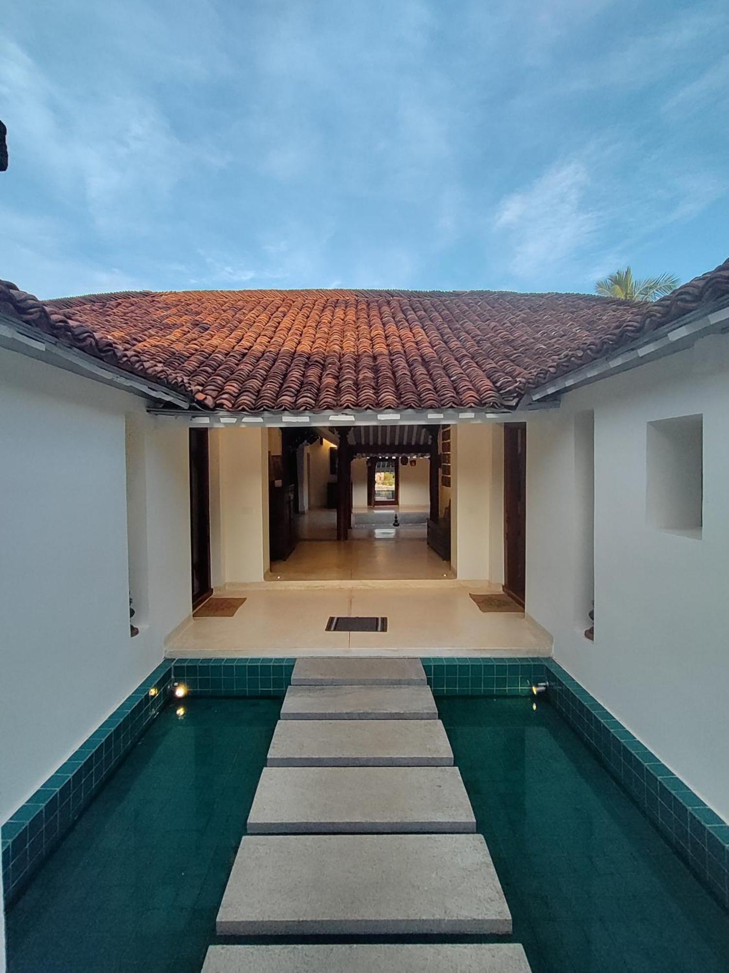 Mangala Heritage By Luxunlock Private Villas Tirukkannapuram 外观 照片